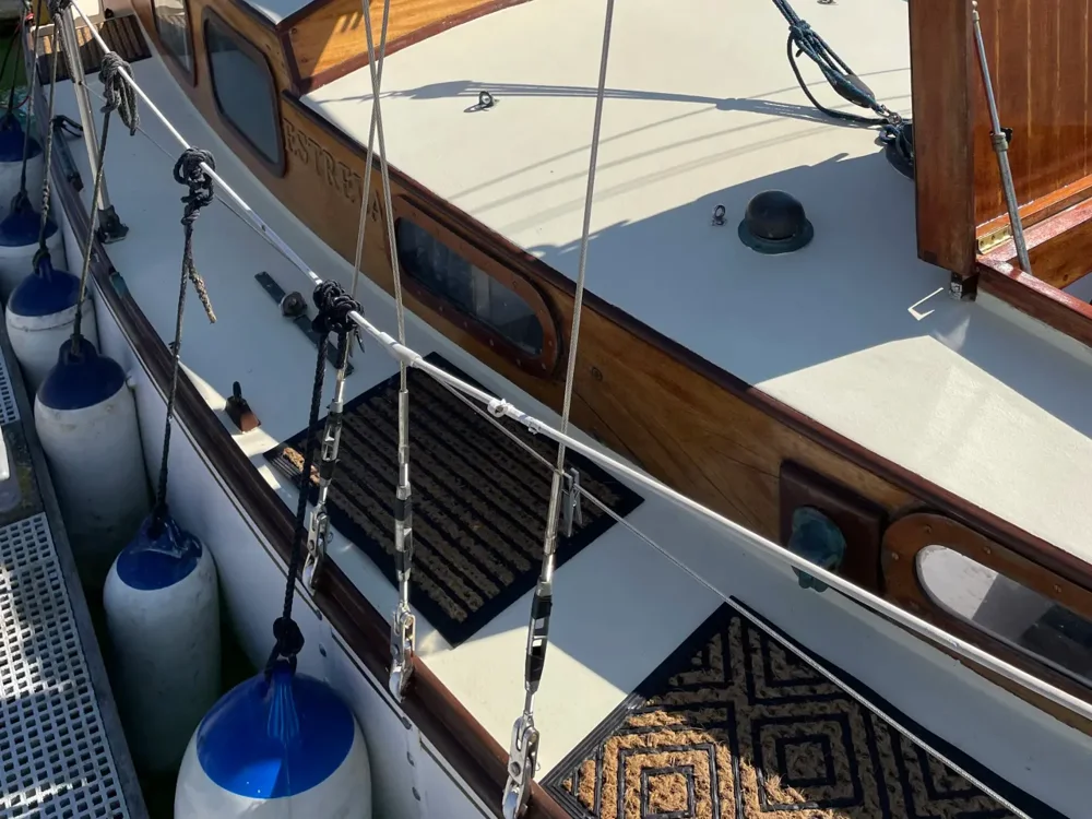 BoatPhoto.alt
