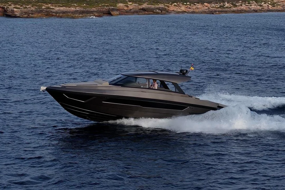 BoatPhoto.coverAlt