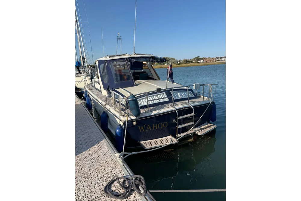 BoatPhoto.alt