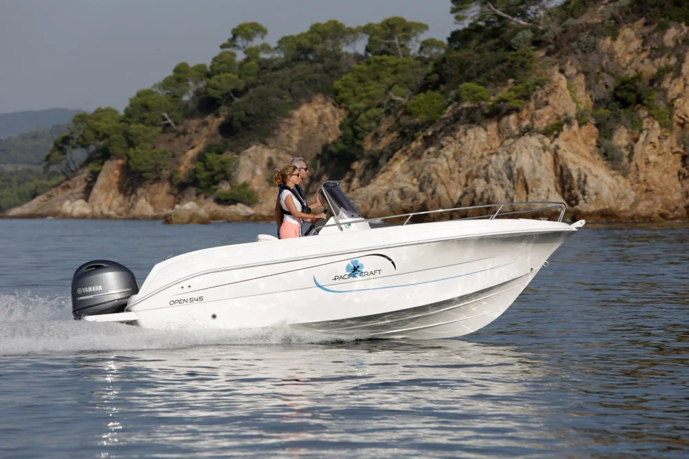 BoatPhoto.coverAlt