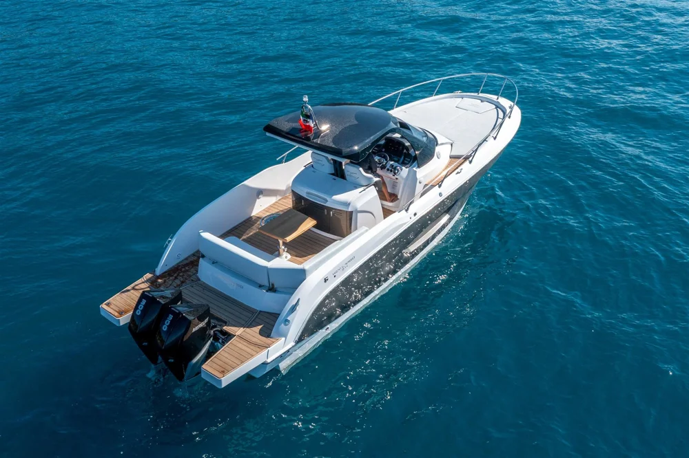BoatPhoto.alt