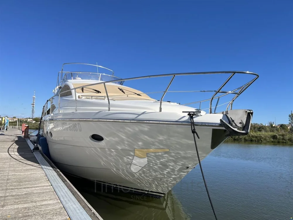 BoatPhoto.coverAlt