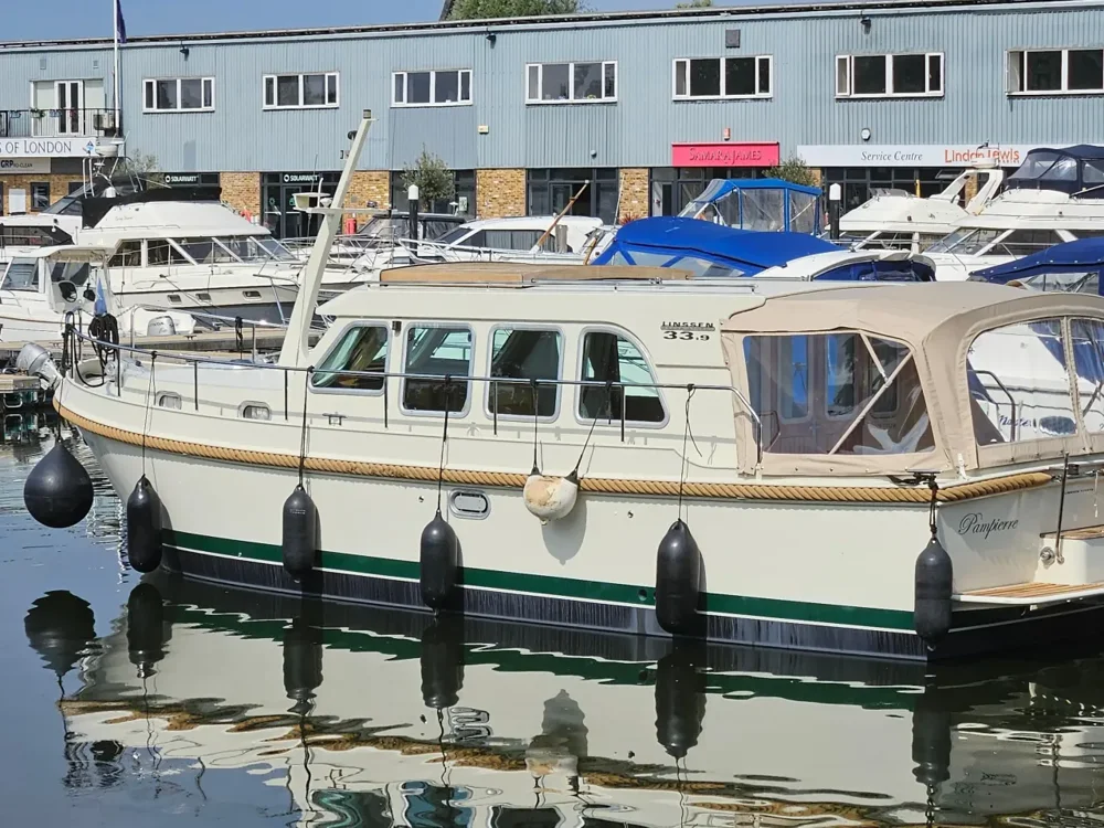 BoatPhoto.alt