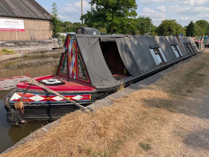 BoatPhoto.coverAlt