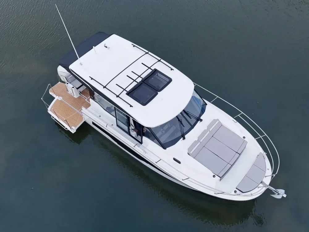 BoatPhoto.alt
