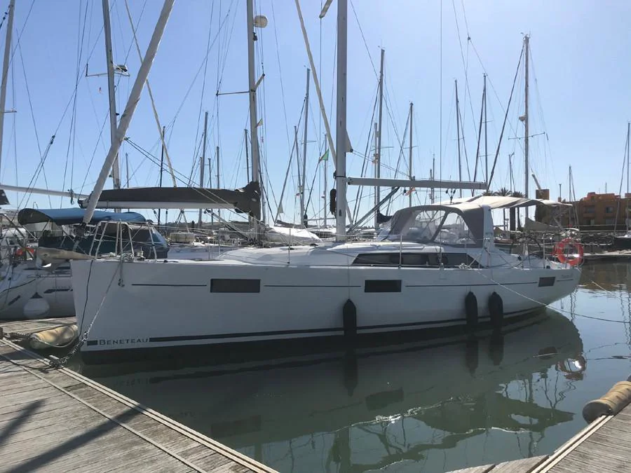 BoatPhoto.coverAlt