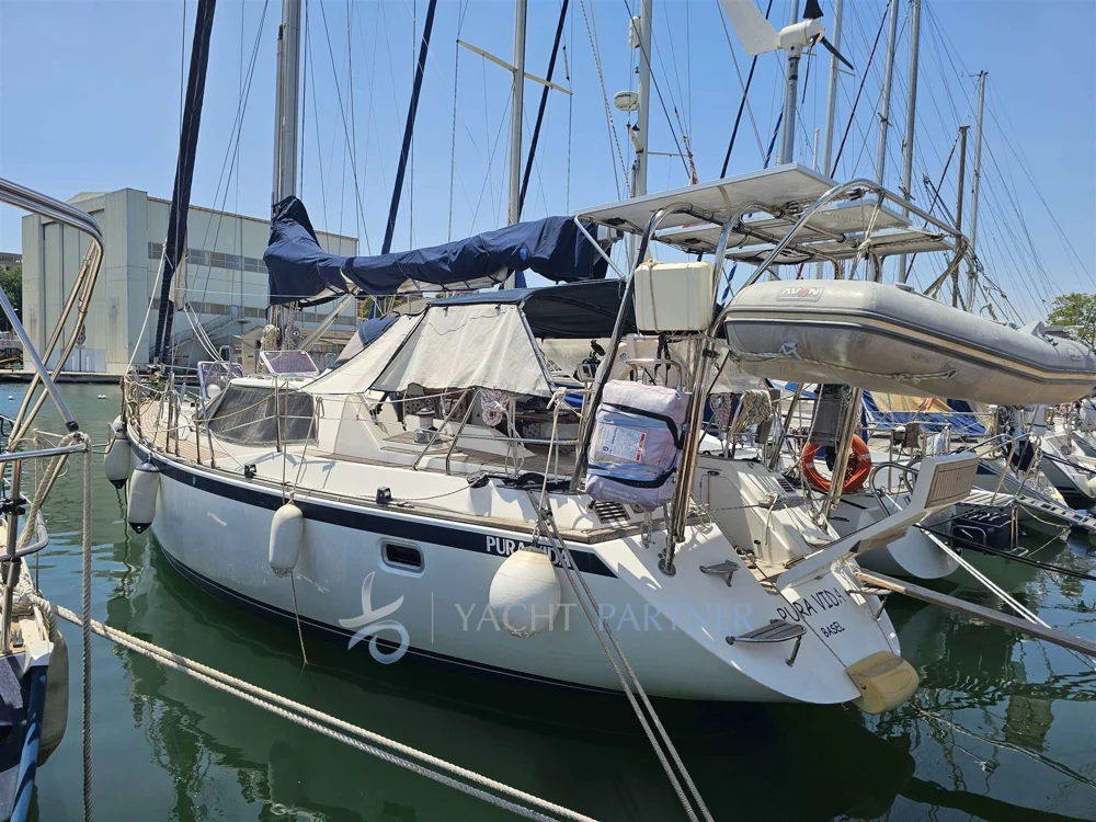 BoatPhoto.coverAlt