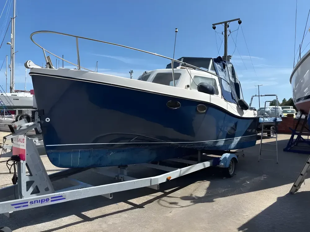 BoatPhoto.coverAlt