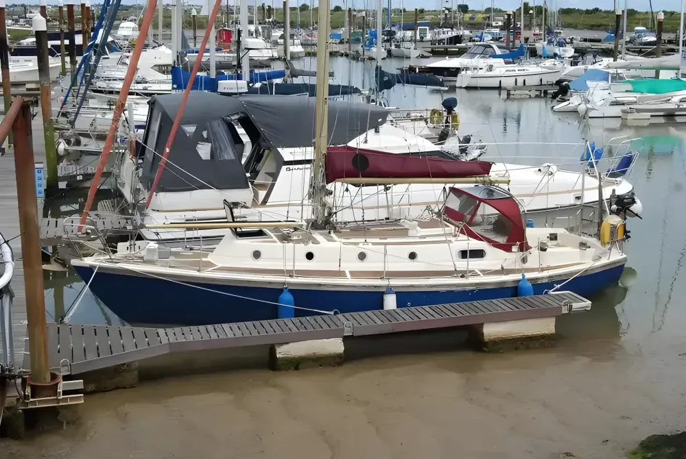 BoatPhoto.coverAlt