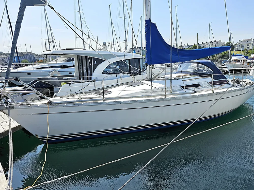 BoatPhoto.coverAlt
