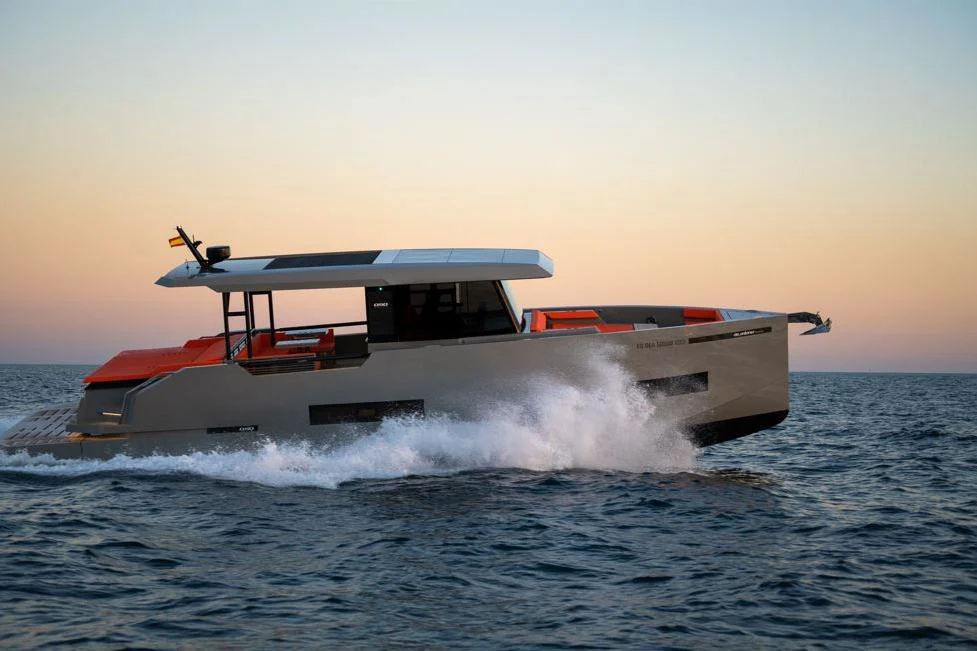 BoatPhoto.coverAlt