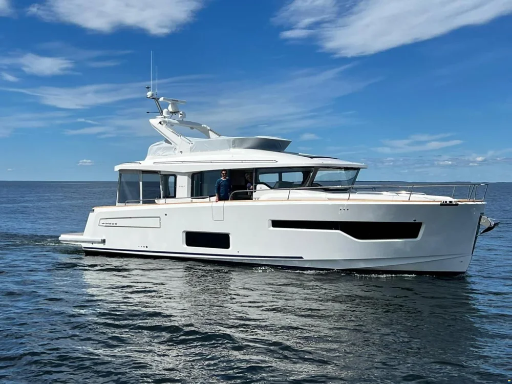 BoatPhoto.coverAlt
