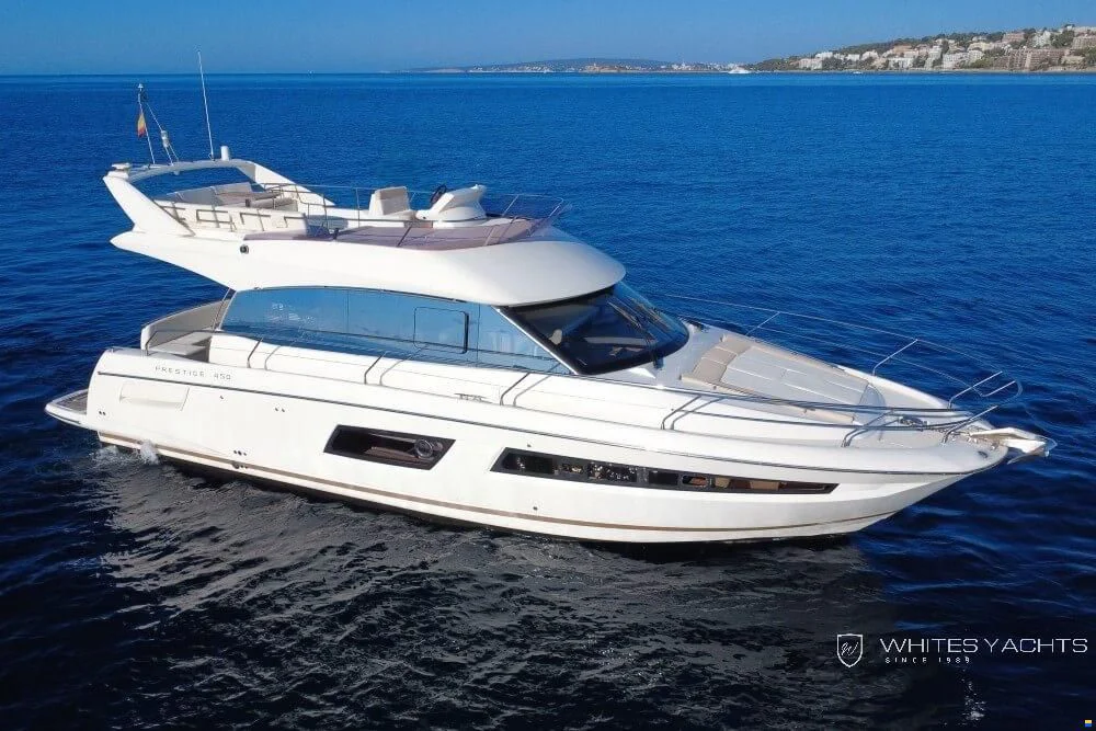 BoatPhoto.coverAlt