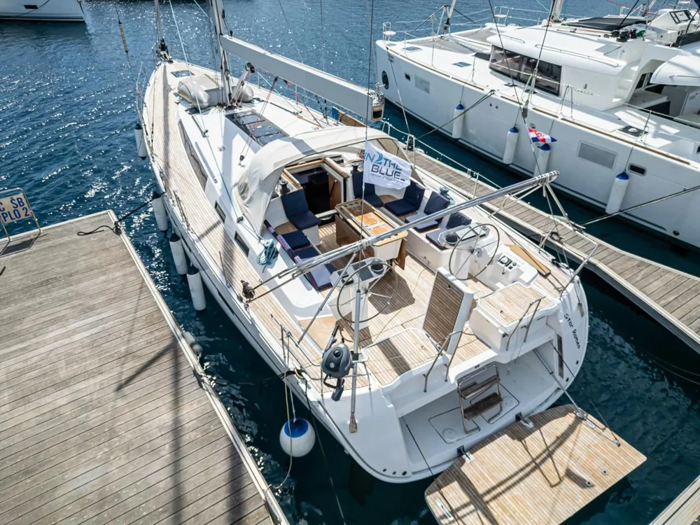 2014 Bavaria Cruiser 56 for sale in Croatia, photo 4 of 5