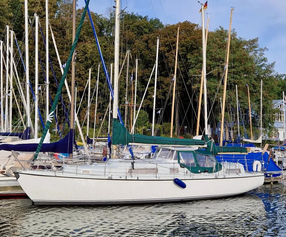 BoatPhoto.coverAlt