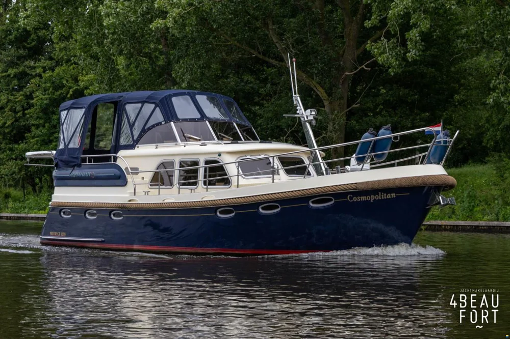 BoatPhoto.coverAlt