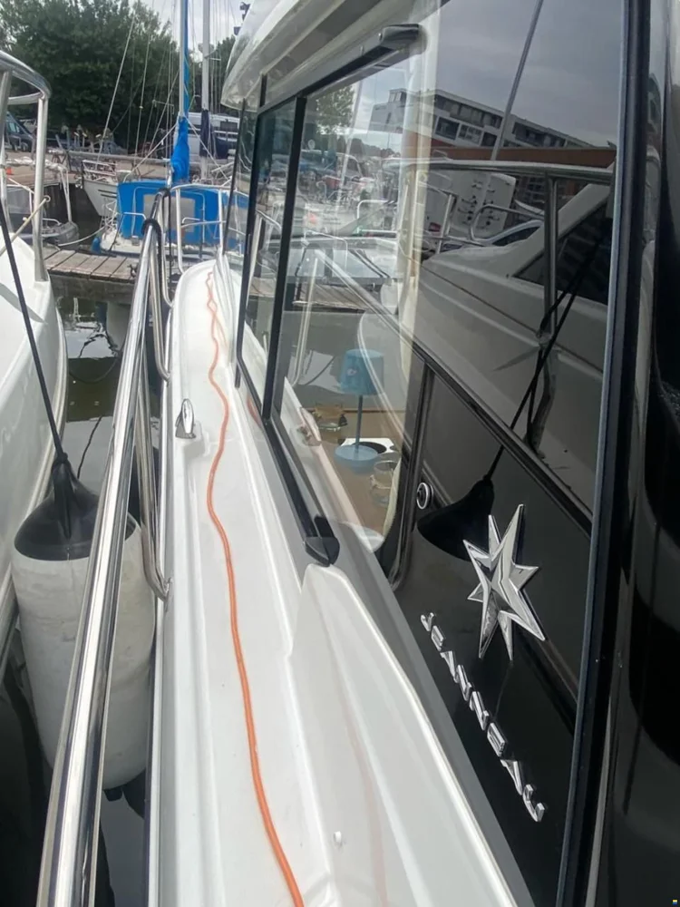 BoatPhoto.alt
