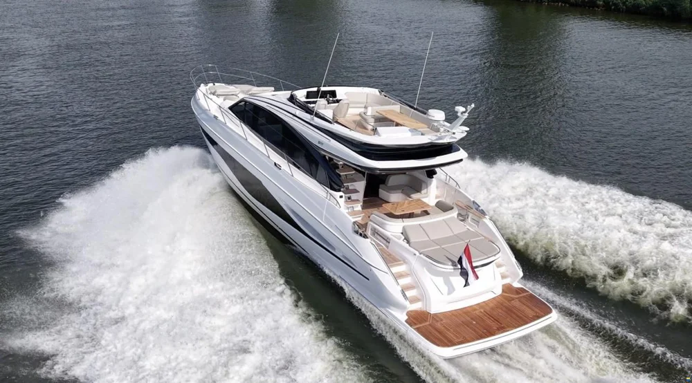 BoatPhoto.alt