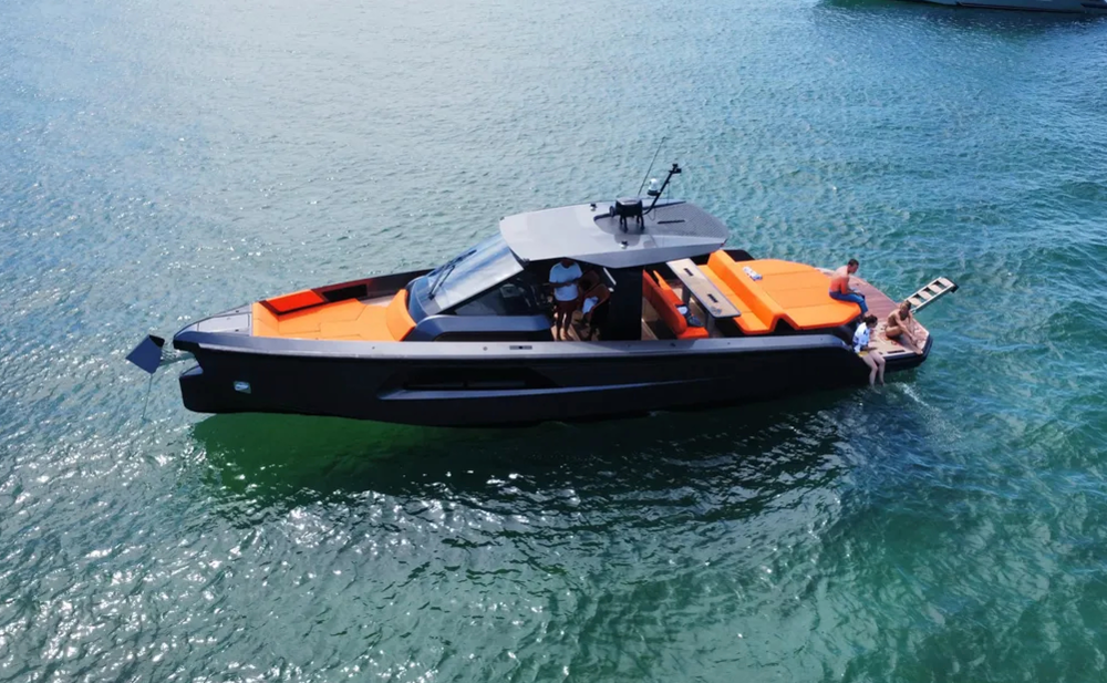 BoatPhoto.coverAlt