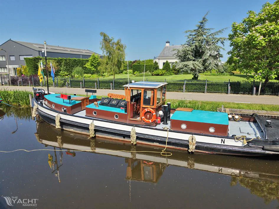BoatPhoto.alt
