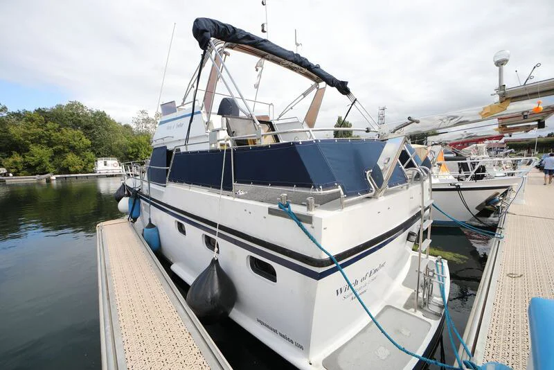 BoatPhoto.coverAlt