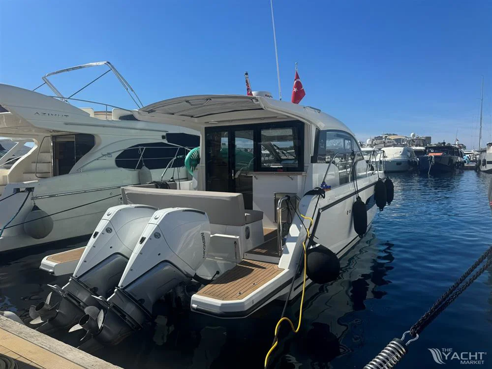 BoatPhoto.alt