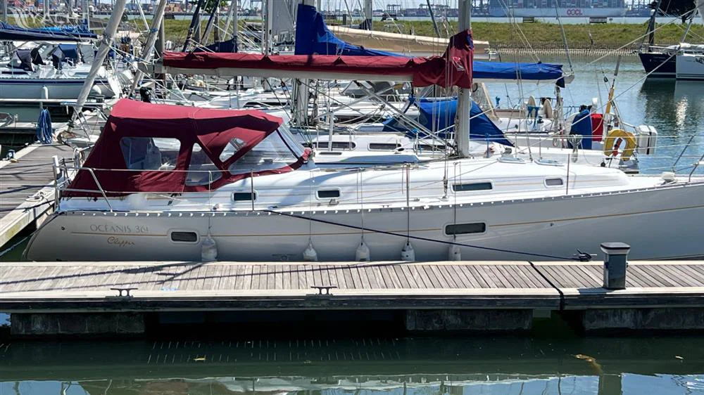 BoatPhoto.alt