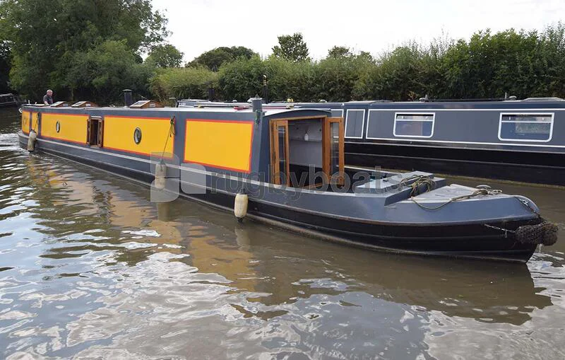 BoatPhoto.coverAlt