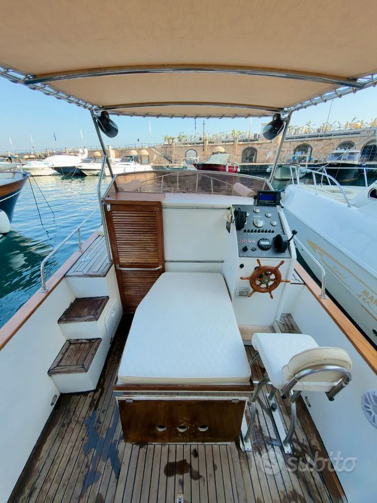 BoatPhoto.alt
