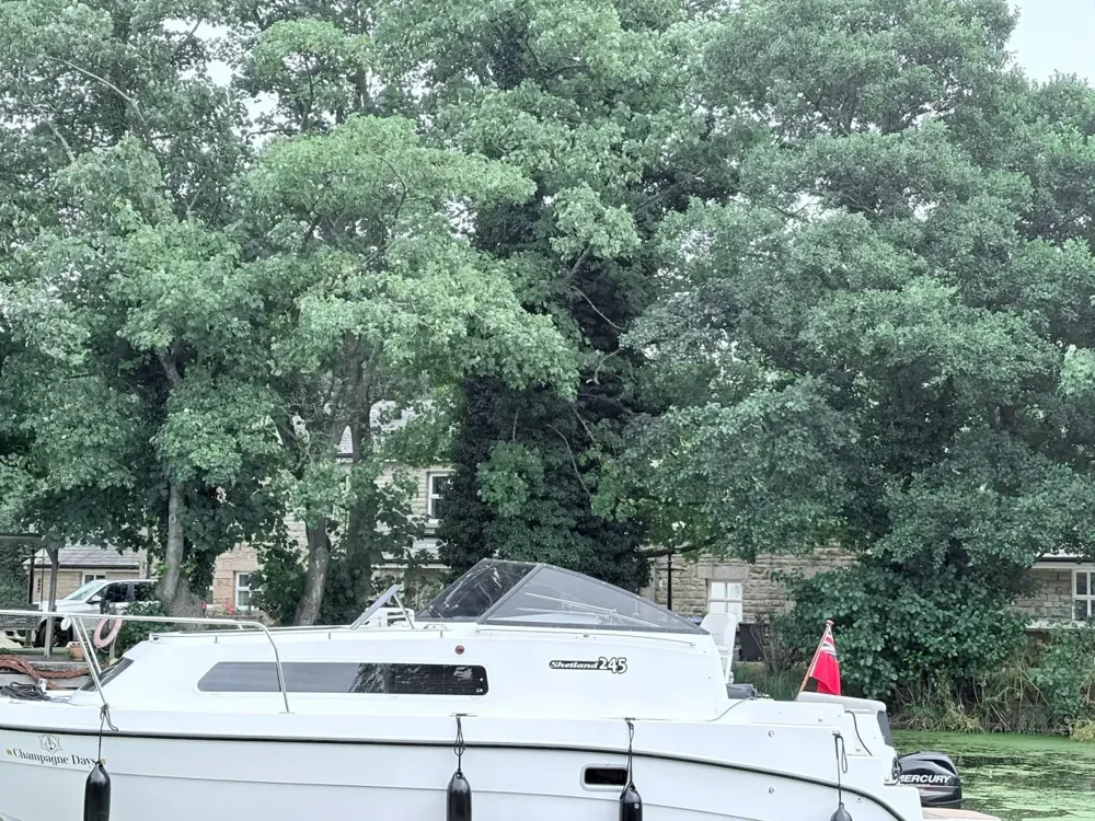 BoatPhoto.coverAlt