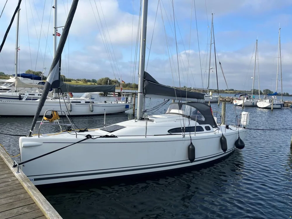 BoatPhoto.coverAlt