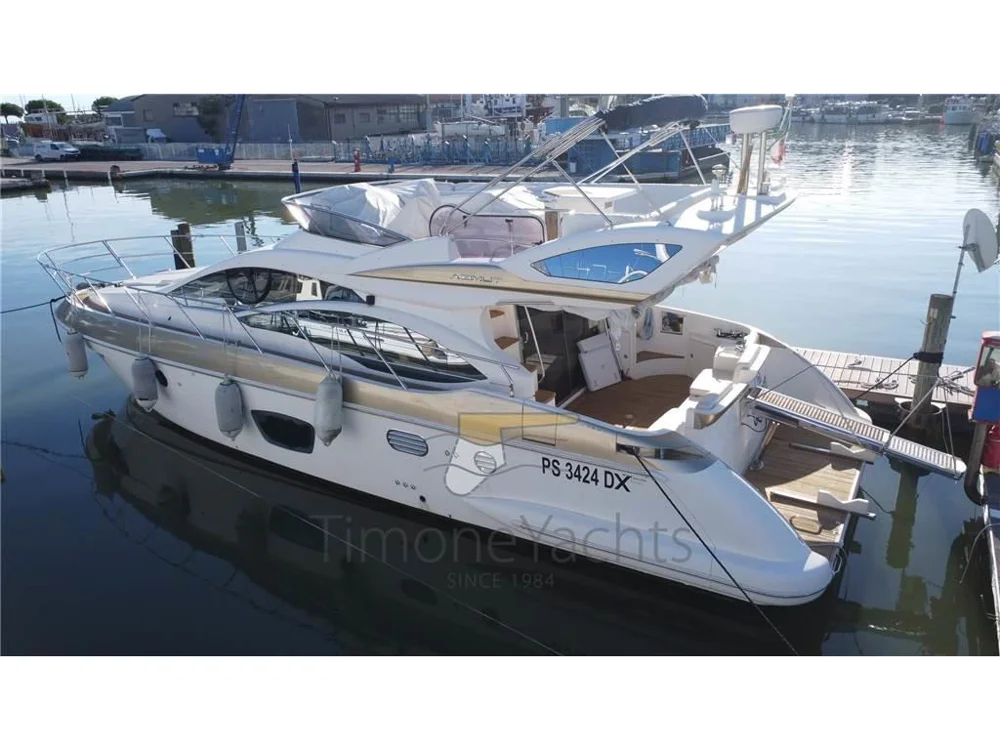 BoatPhoto.coverAlt