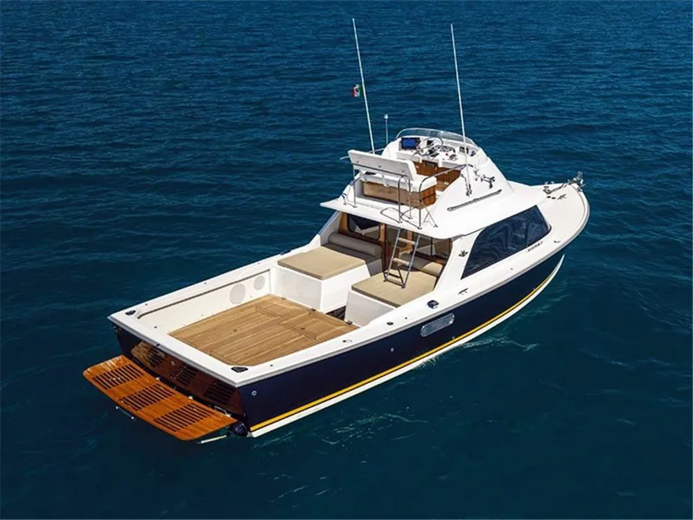 1972 Bertram 31 Flybridge for sale in Rapallo, Italy, photo 3 of 5
