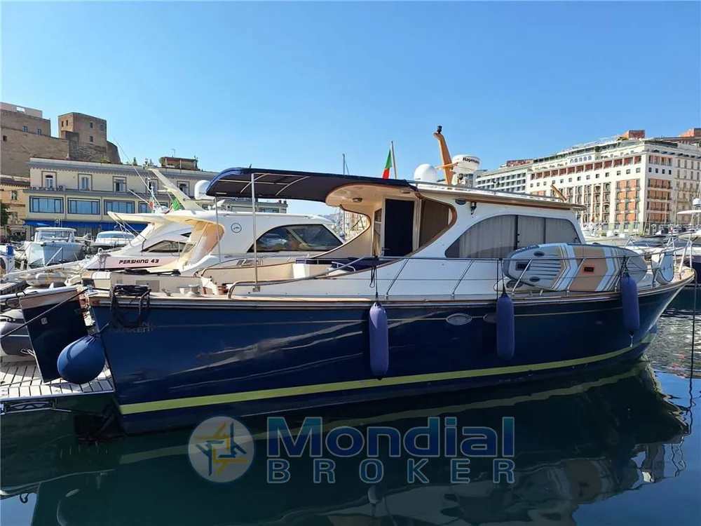 BoatPhoto.coverAlt