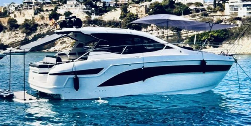 BoatPhoto.coverAlt
