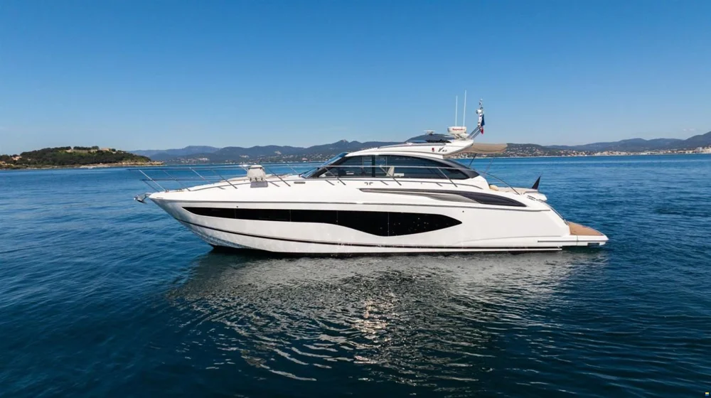 BoatPhoto.coverAlt