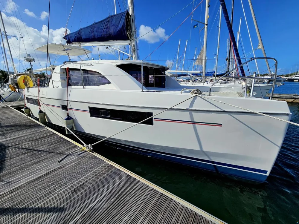 BoatPhoto.coverAlt