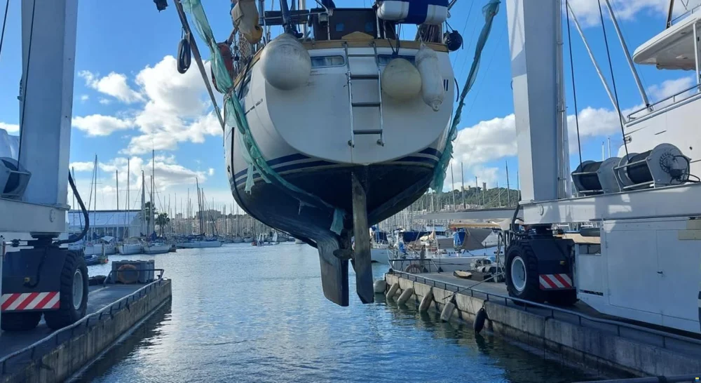 BoatPhoto.coverAlt