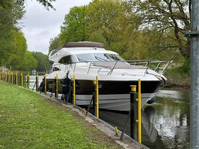 1998 Princess Yachts 56 for sale in Wustermark, Germany, photo 2 of 5
