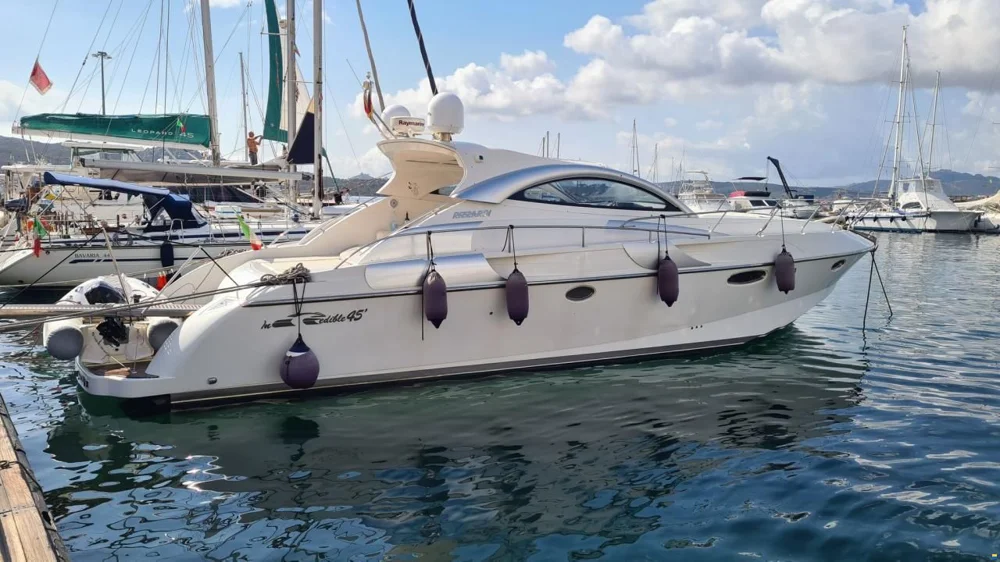 BoatPhoto.coverAlt