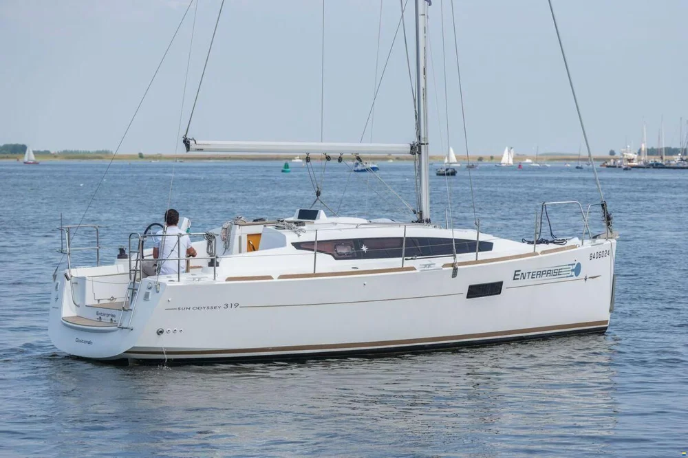 BoatPhoto.coverAlt