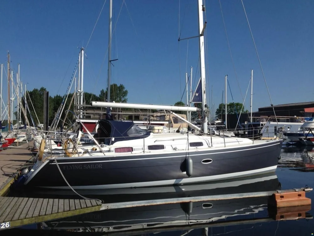 BoatPhoto.coverAlt