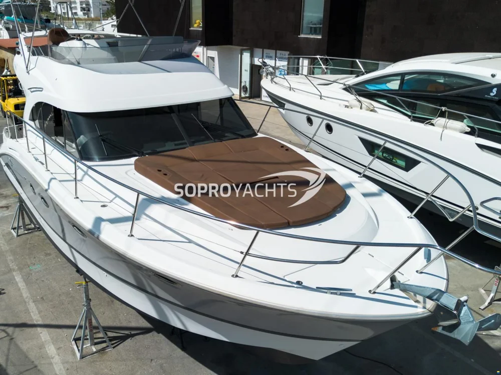 BoatPhoto.coverAlt