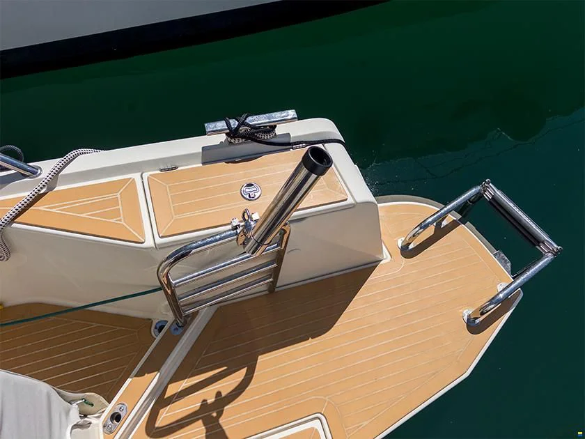 BoatPhoto.alt