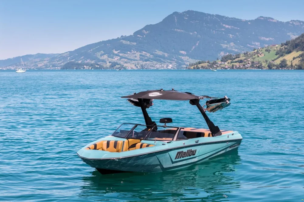 BoatPhoto.coverAlt