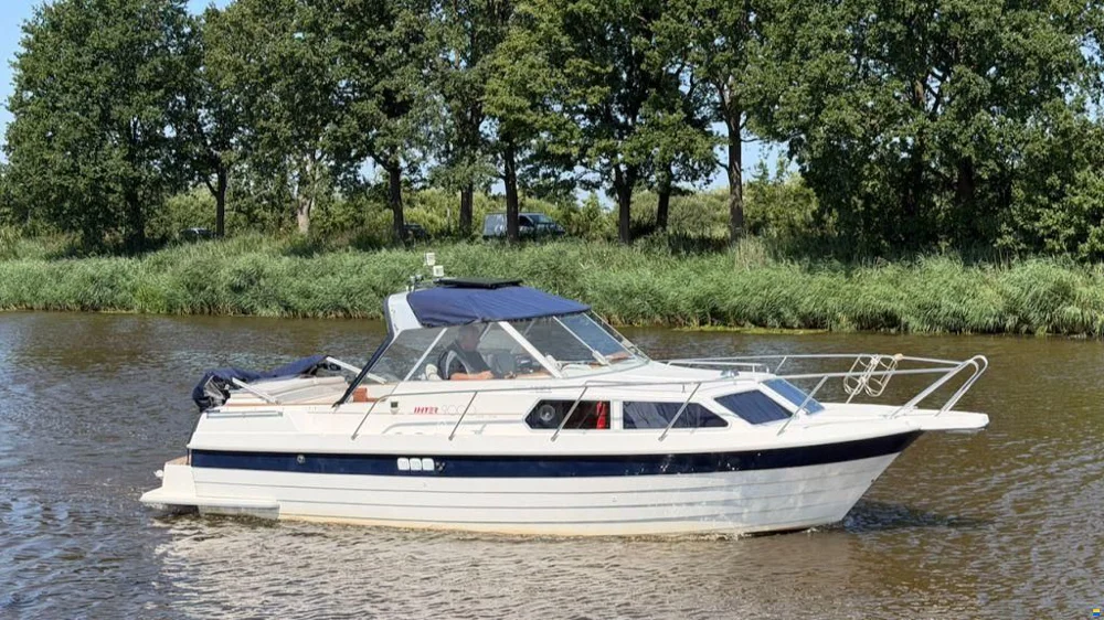 BoatPhoto.coverAlt