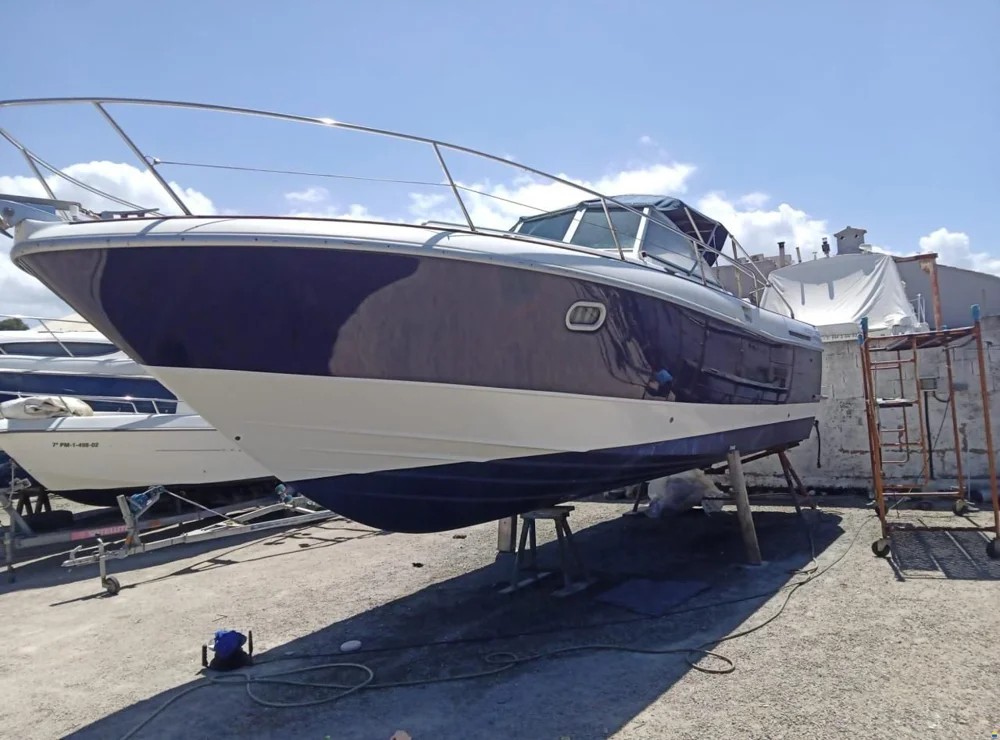 BoatPhoto.coverAlt