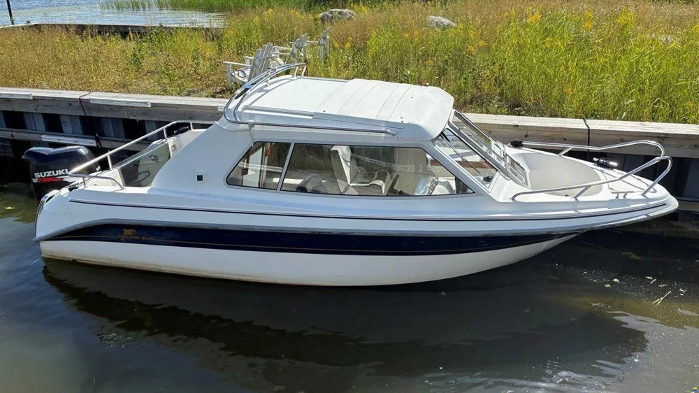BoatPhoto.coverAlt