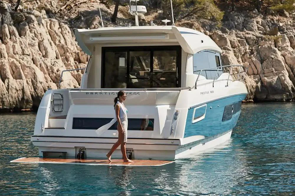 BoatPhoto.alt