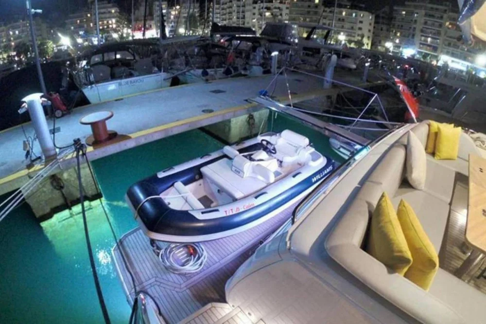 BoatPhoto.alt